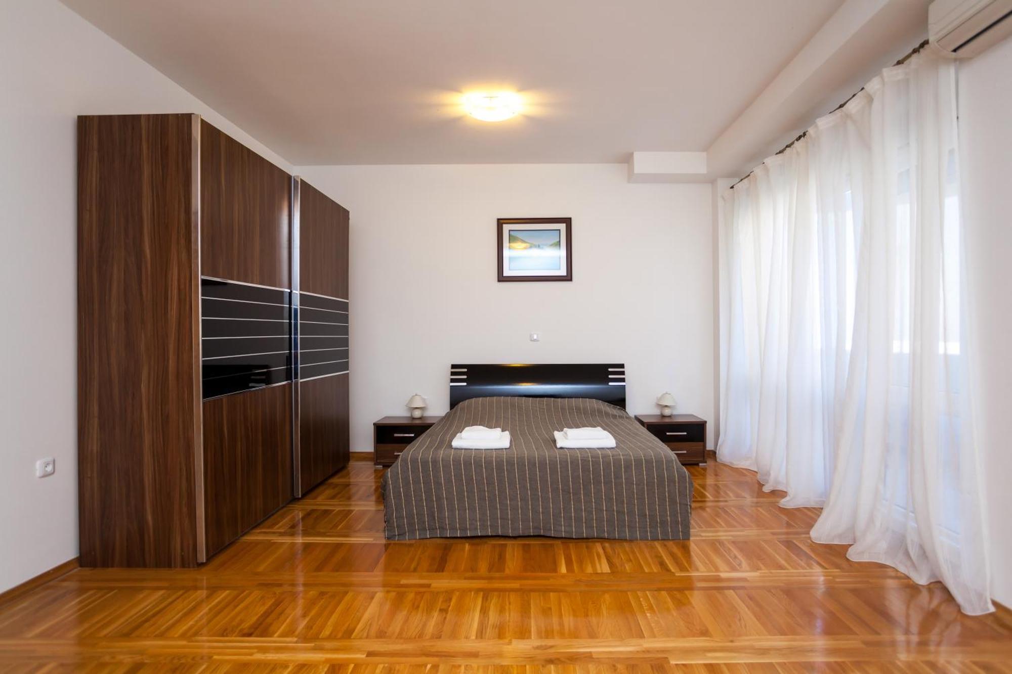 Royal Villas Dobra Voda Rum bild