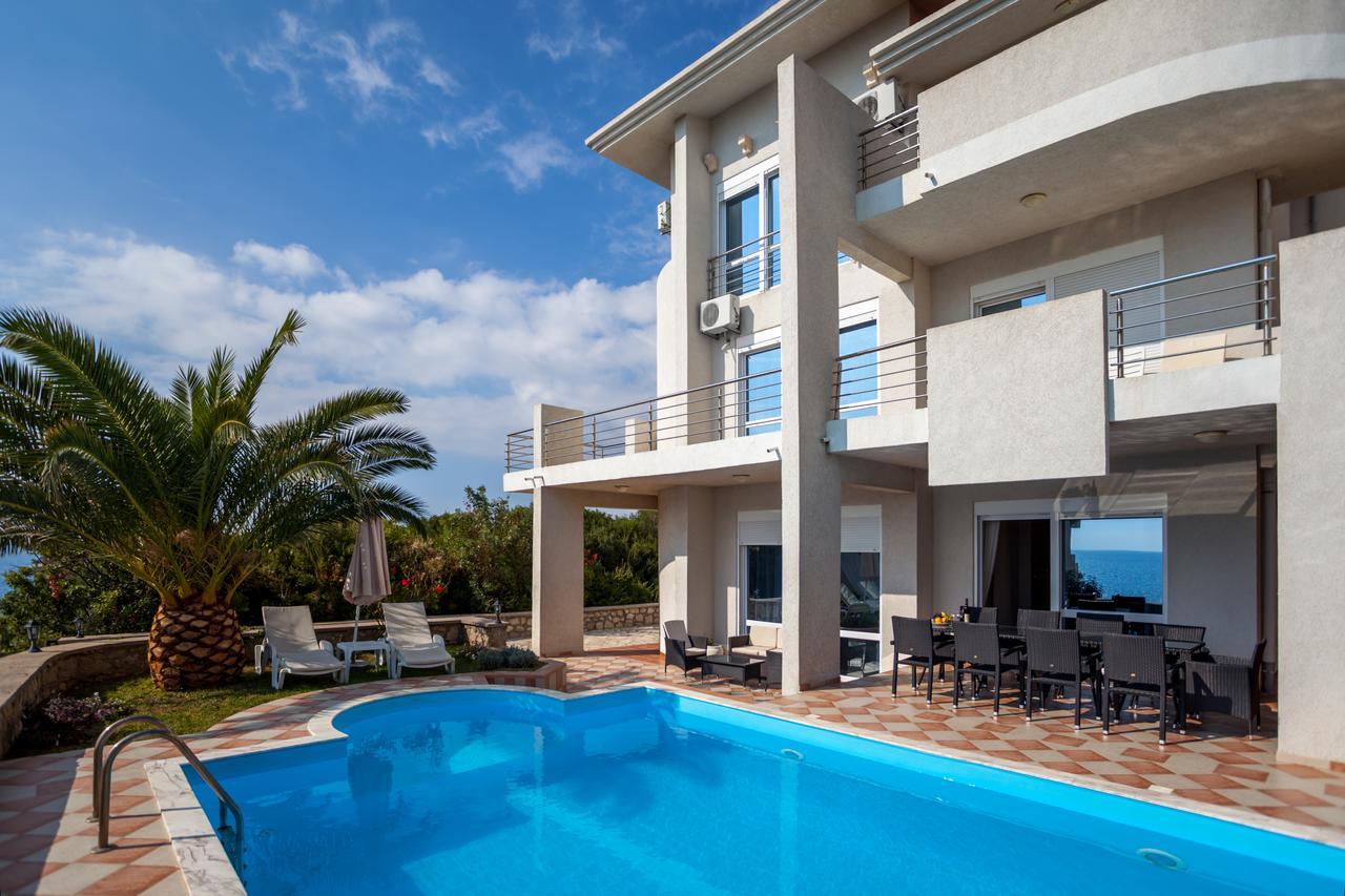 Royal Villas Dobra Voda Exteriör bild